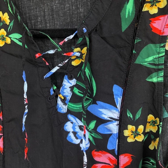 Old Navy Floral Dress 🌺 - Picture 4 of 5